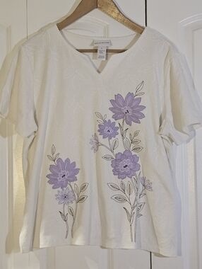 Alfred Dunner Women's Top XL White Purple Embroidery Floral T-Shirt Casual